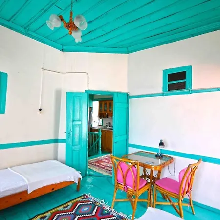 度假居 House With Blue Balcony 卡斯